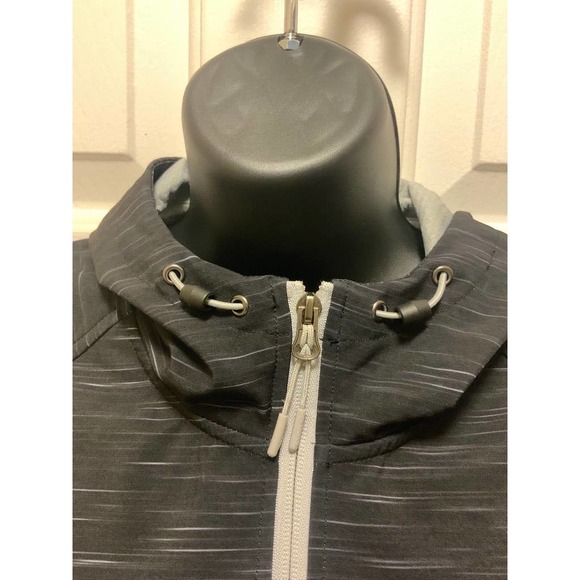 New Balance Black Shadow Run Jacket Water Resistant Size XL - Picture 6 of 10